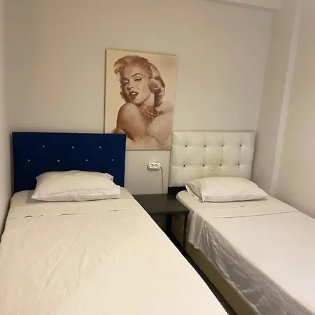 アパート With Garden 9 Km From The Airport アンタルヤ
