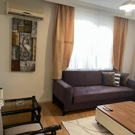 With Garden 9 Km From The Airport *